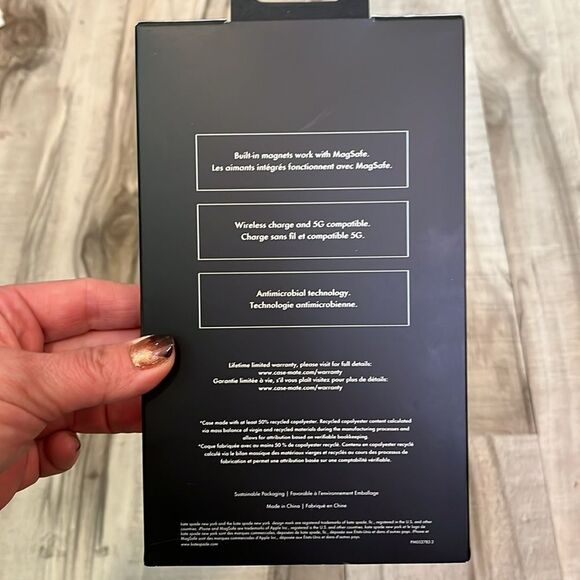 Kate Spade iPhone 15 Plus Protective Case MagSafe Black & White Floral Gems - Picture 6 of 7